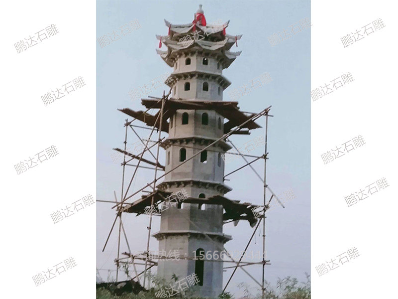 石雕雷鋒塔
