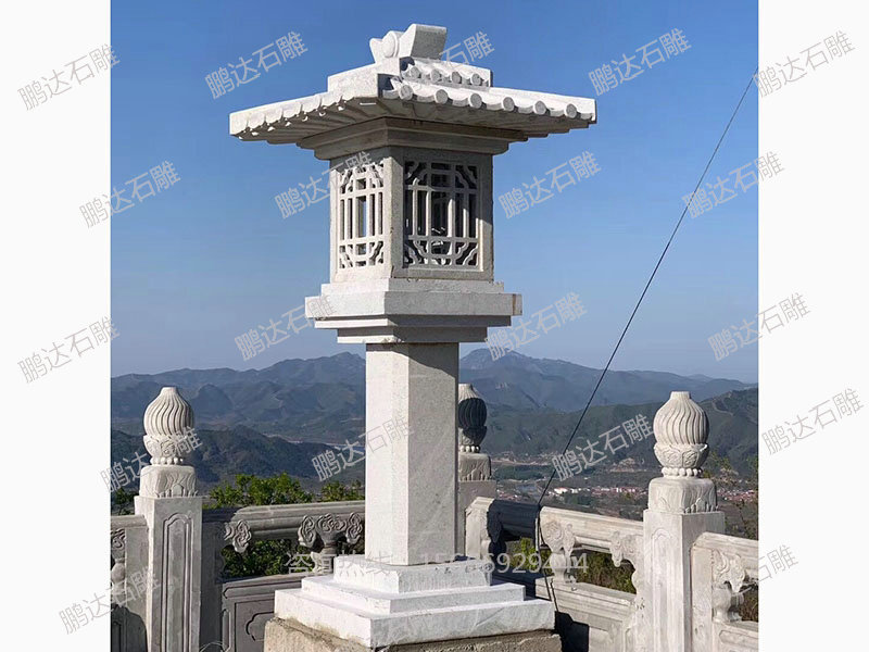 石雕燈塔