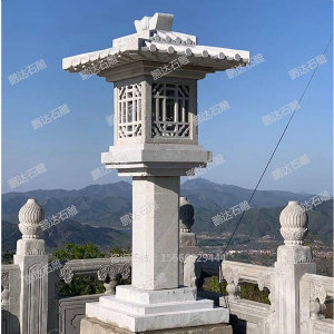 石雕燈塔
